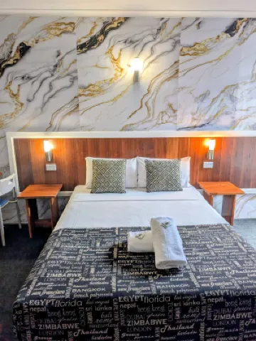 Hampton Villa Motel