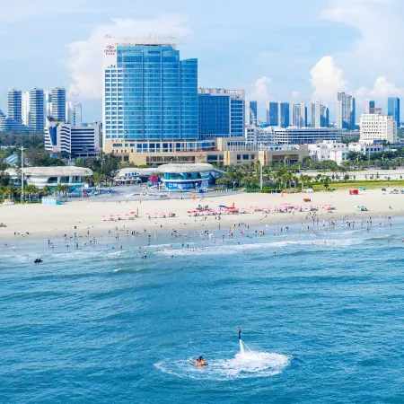 Crowne Plaza BEIHAI SILVER BEACH by IHG Отели в г. Бэйхай