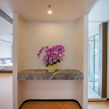Coastline Holiday Hotel (Weizhou Island)