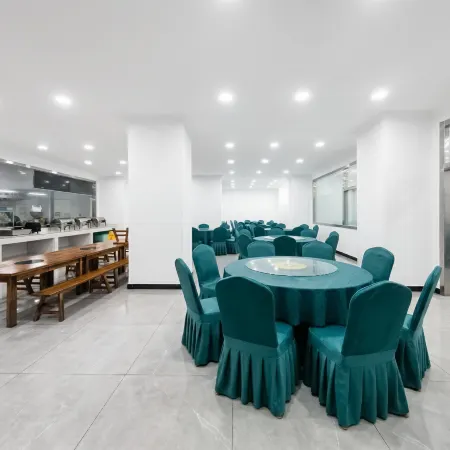 Cangyuan Quanji Hotel