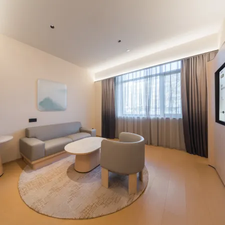Ji Hotel (Heihe Central Commercial Pedestrian Street Branch)