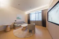 Ji Hotel (Heihe Central Commercial Pedestrian Street Branch)