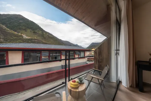 Jiuzhaigou FunShine B&B - balcone