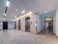 柏麗酒店（銀川寶湖公園店） - 2星級