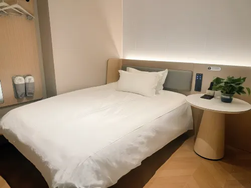 Haiyue Huantu Hotel (Wucaicheng)