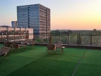 Longyou Feidu E-sports Holiday Homestay