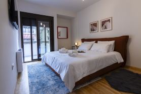 Refined 2 bedroom Luxury in Kalamaria