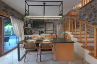 Es House