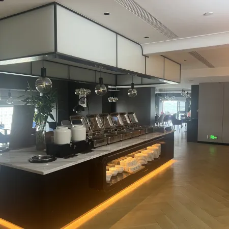 Chengdu Chunxi Road Enji M Hotel