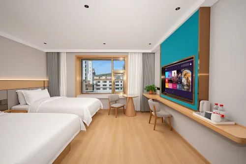 CITY SEASON HOLIDAY HOTEL