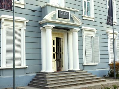 Hotel Twenties Tbilisi - Stay & Dine