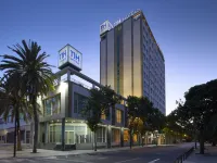 NH Valencia Center Hotels near Campanar