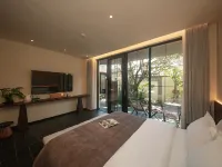 Seven Rooms Inns-Dali Ancient City Branch 얼하이 게이트 주변 호텔