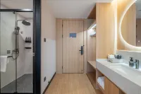 Jixi Licheng Huating Hotel - parking
