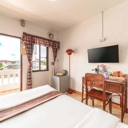 Mali Namphu Hotel Отели рядом с достопримечательностью «Посольство Королевства Тайланд»