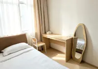 Yunxuan Hotel Zhangzhou - غرفة مطلة على الجبل