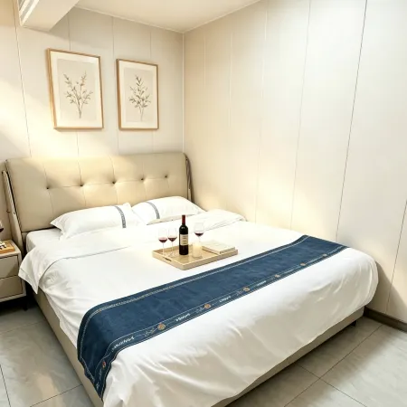 Qingqing Warm Residence