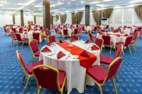 Avari Xpress Gilgit - Family