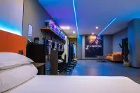 TP E-sports Homestay (Jieyang Jinxian Gate) - Esports