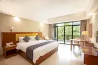 Yelinwan Farmhouse