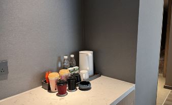 Lucy Hotel (Chongzhou Government Central Plaza)