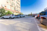 Shankee Tea Style Hotel (Changge Jinying Road Railway Station) - parking