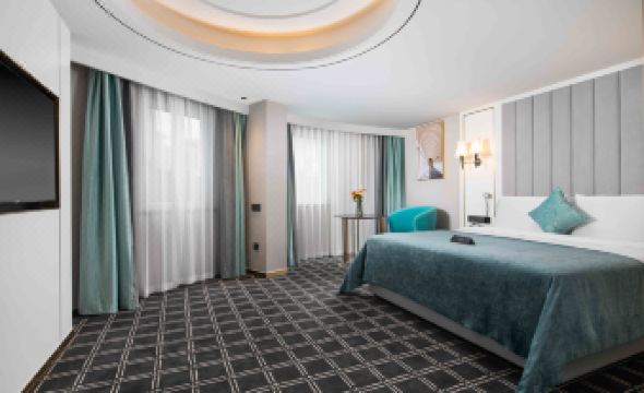 Xana Deluxe Zhongshan Shiqi Pedestrian Street Xingzhong Square Hotel