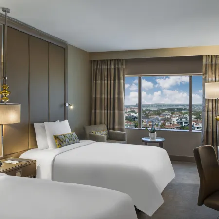 Renaissance Polat Istanbul Hotel Отели рядом с достопримечательностью «Бакыркёй»