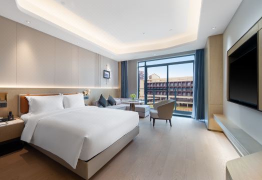 4. 첸 쿤 런 송후..