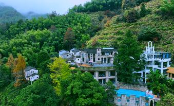 Flower building luxury · bitter tree story homestay