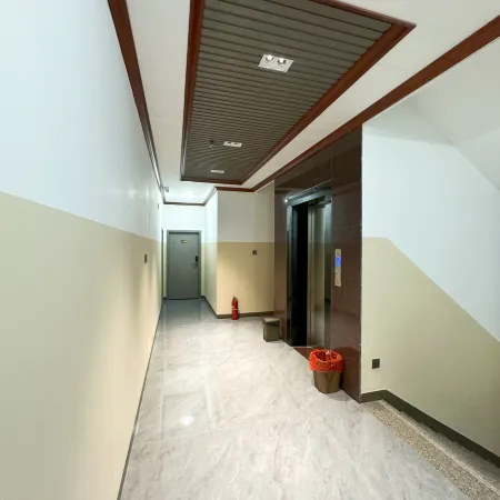 Golden Wowo Hotel