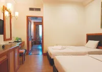 The Paramount Hotel Sibu Hotel berhampiran Masland Methodist Church (SCAC)