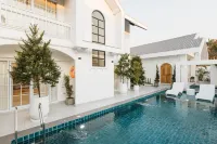 Zenzen Pool Villa - Villas
