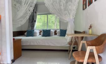 Benxi Riverside Mountain Villa