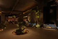 Changsha Fangtang Ancient Hotel (Wuyi Square IFS International Financial Center)