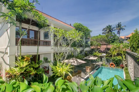 Tebesaya Cottage by Pramana Villas