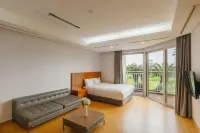 ソノ カーム済州 (旧デミョン シャインヴィル リゾート) 西帰浦市のホテル