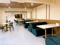 Miloft Sathorn Hotel Hotel in zona Tempio Wat Suthiwararam