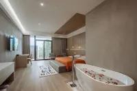 Floral Hotel · Zongyang Jiuquyuan Hotel (Huanggongshan Branch) Hotels in Zongyang