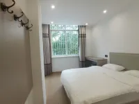 Huatuo Business Hotel