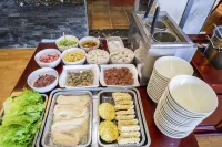 Astor Hotel - breakfast