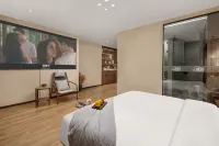 Qijun Hotel (Xiangtan Wanda Plaza)