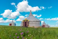 Hulunbuir Yiheula Mongolian Yurt Guesthouse