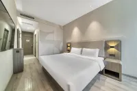 HanTing Hotel (Tongxiang Xiaochang East Road)