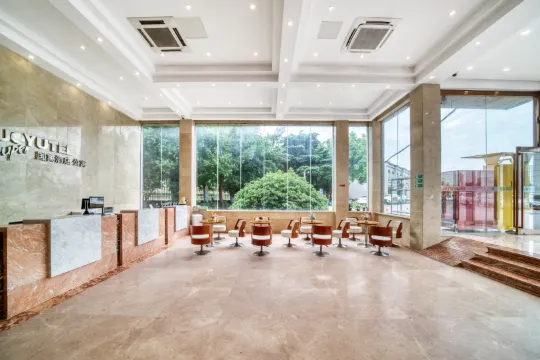 Shanghai Guoyu Hotel (Cao'an Branch, Jiading Campus, Tongji University)