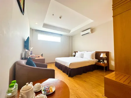 Khách sạn Sân bay TTC