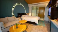 Lanting Xiaozhu Boutique Hotel (Nanyang Dushan Avenue Zhangheng Road) - balcony