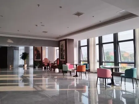 China Youth International Hotel