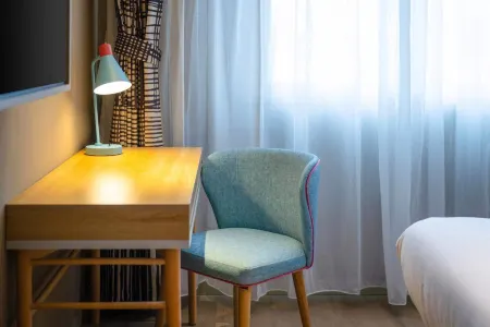 Homeinn · neo (Weinan Pucheng Cultural Square) Отели в г. Пучэн