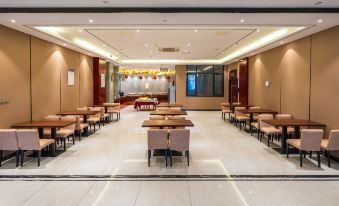 Jingjing Light Luxury Hotel (Mingshi Branch)